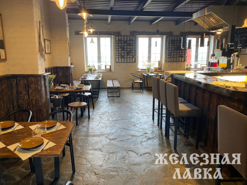 Оформление зала кафе в гостиничном комплексе Ambar Grand (Торжокский район)